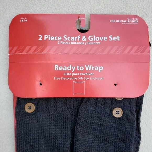 NWT 2 Piece Knit Scarf and Gloves Set - Picture 9 of 11